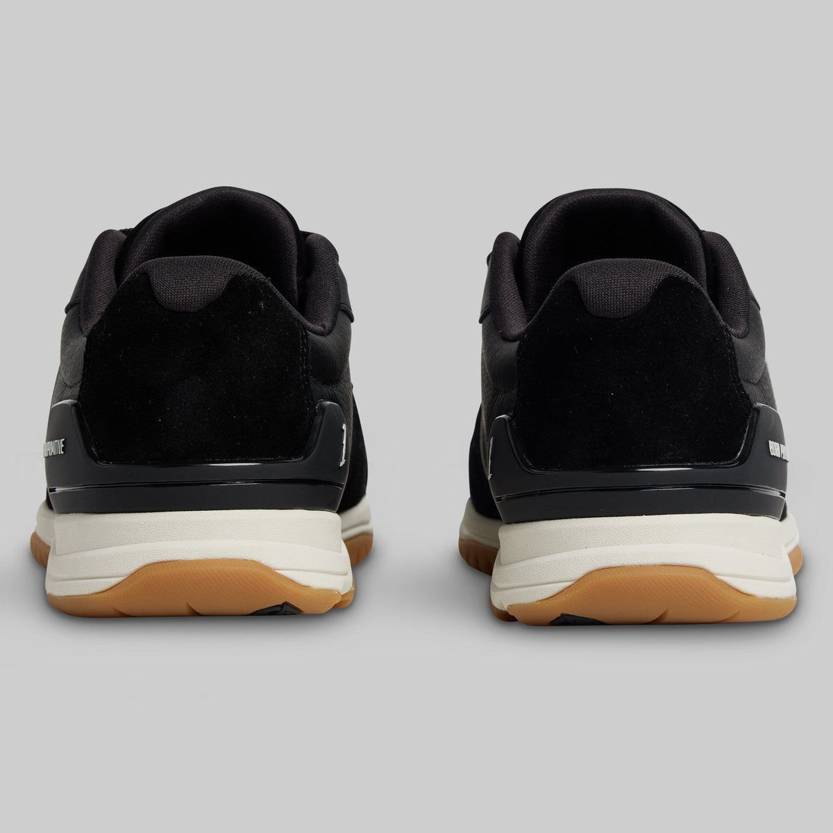 Women's Savage 1 Classic (Black/Gum)