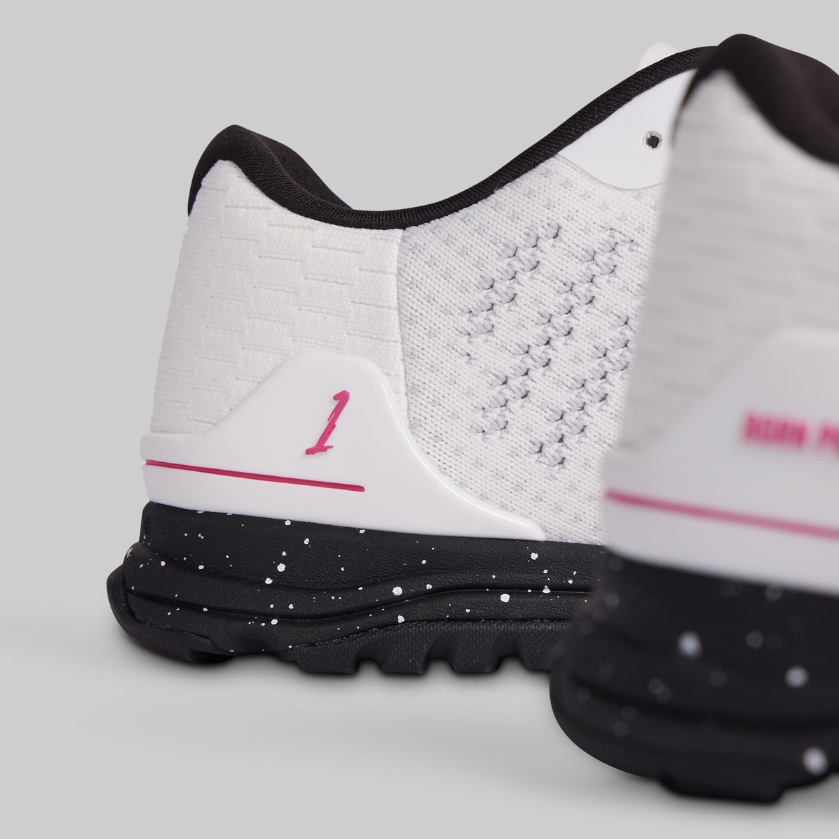 Women's Savage 1 (White/Bubblegum)