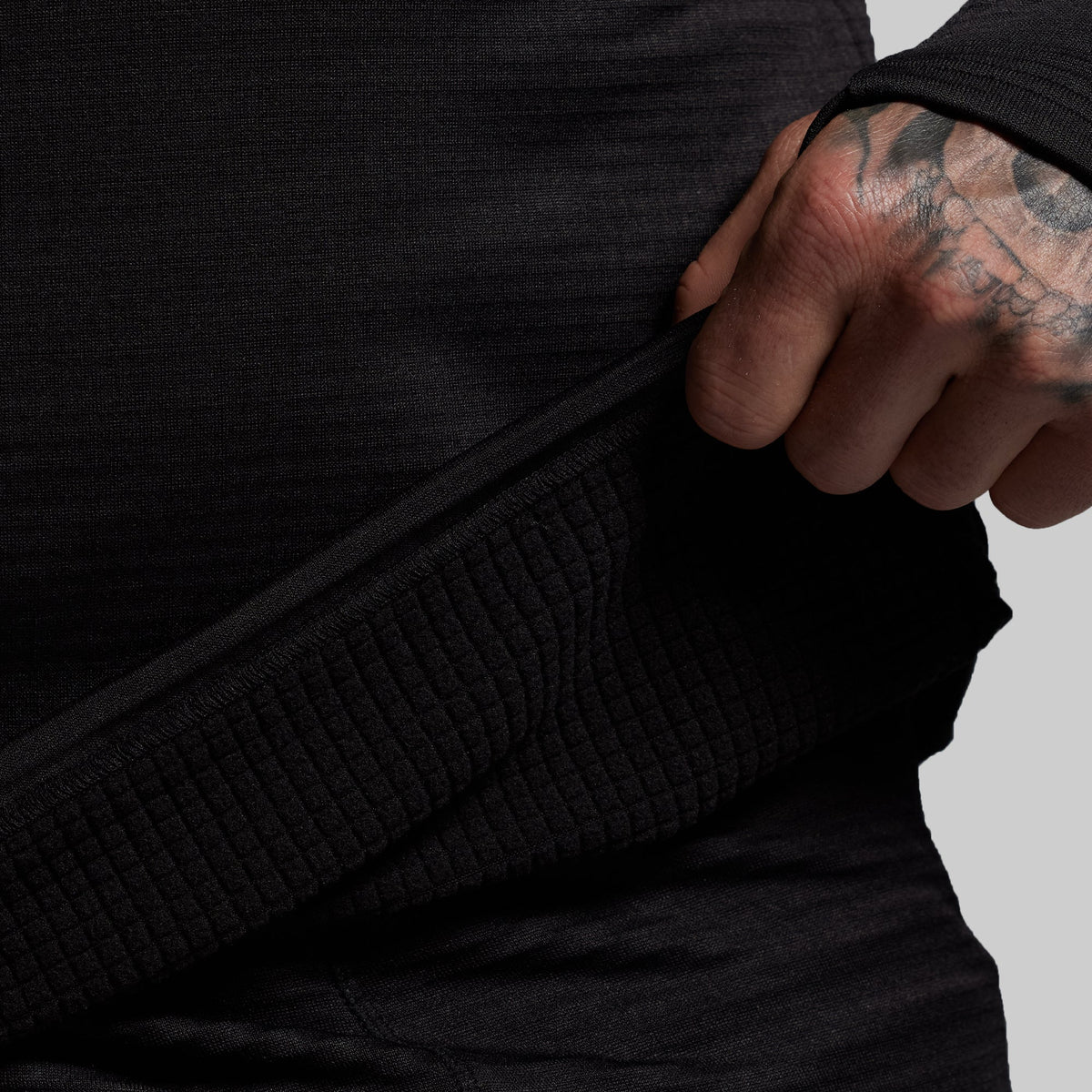 Quiver Grid Fleece Thermal Top (Black)