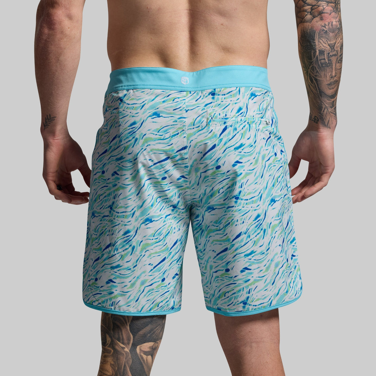 Island Short 8" (Blue Waves)